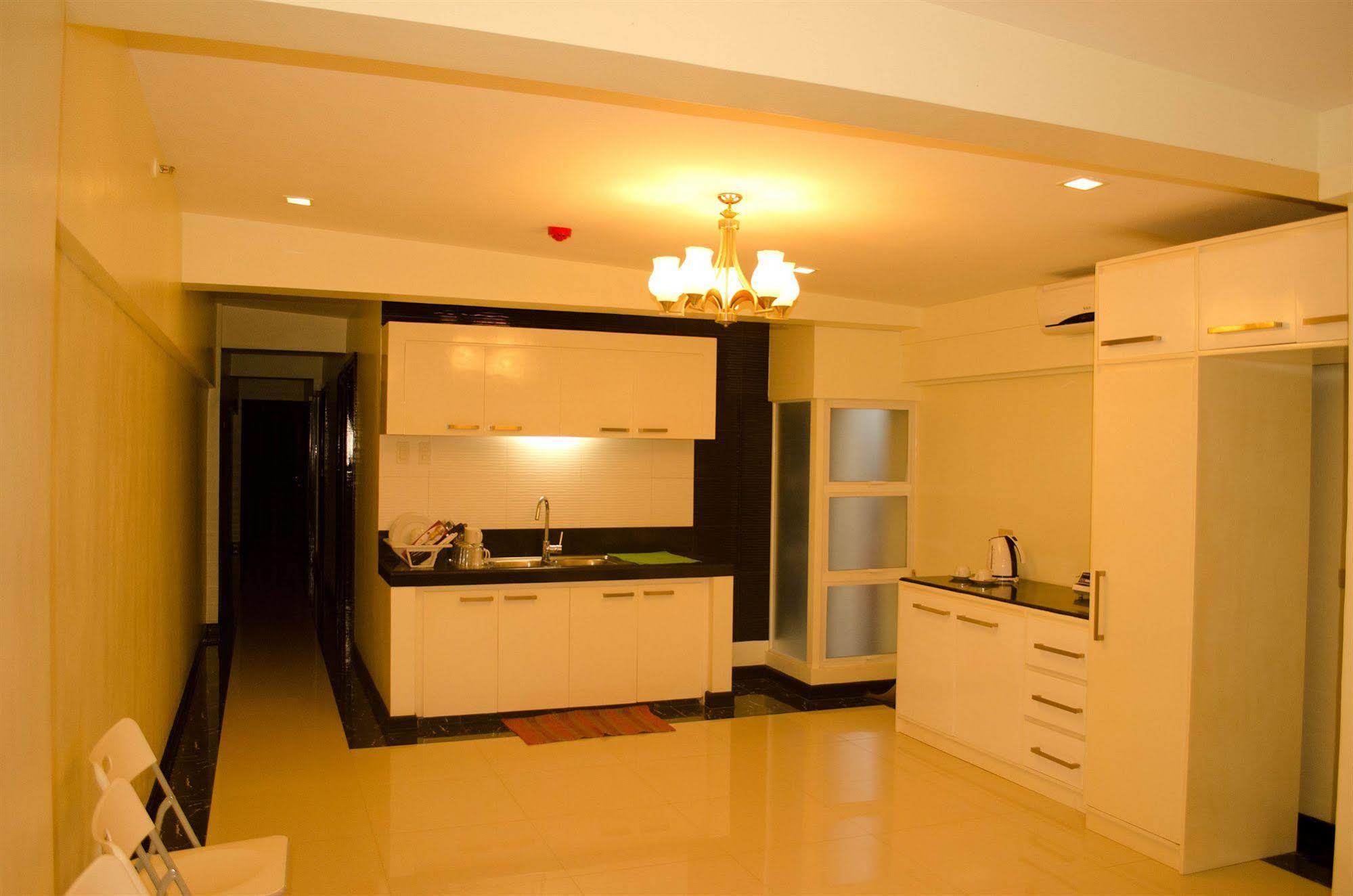 Reddoorz Near Sm Puerto Princesa ภายนอก รูปภาพ