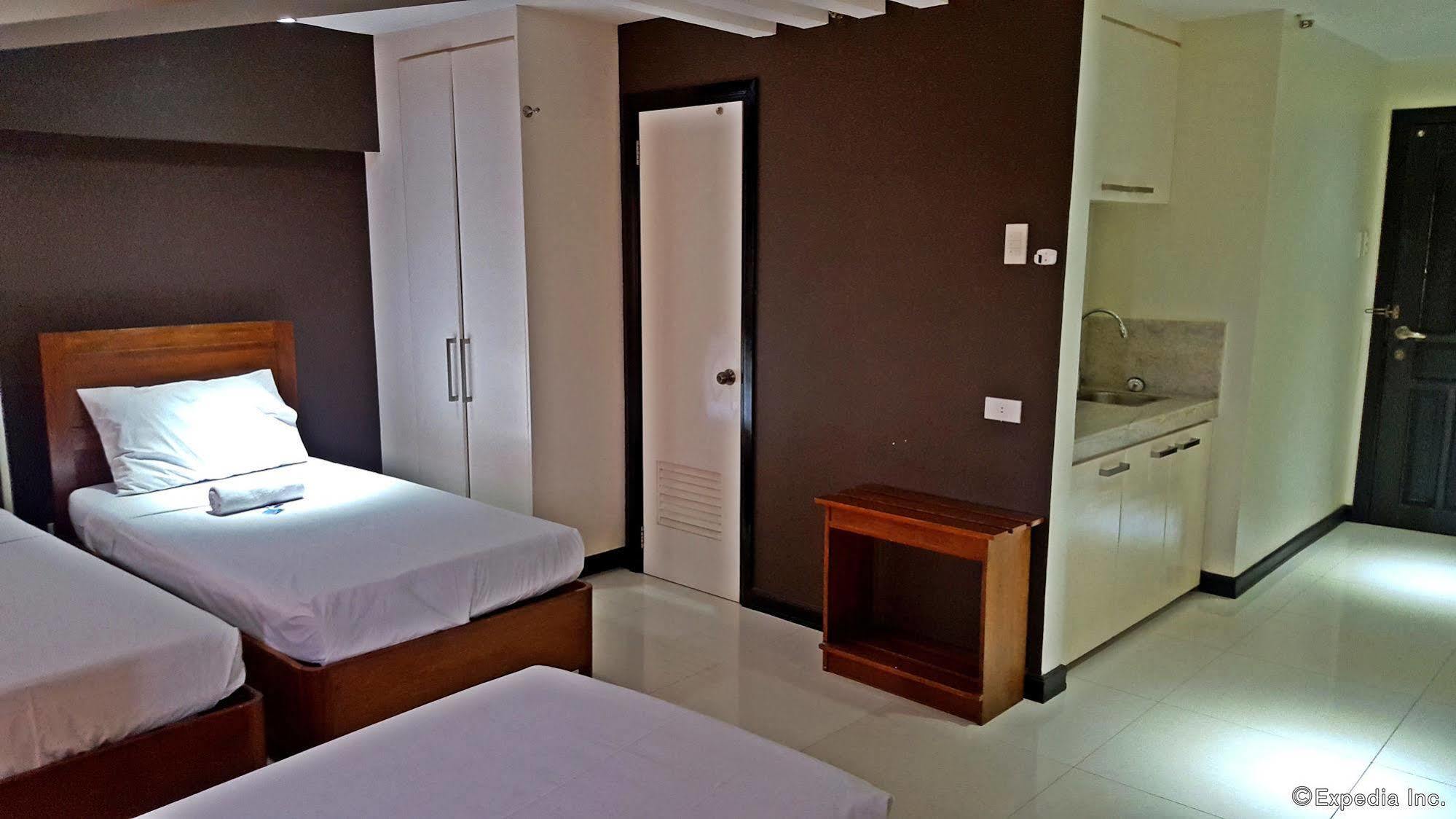 Reddoorz Near Sm Puerto Princesa ภายนอก รูปภาพ